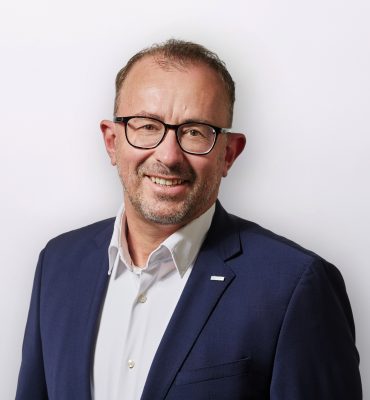 Oliver Möbs (1) Oliver Möbs (1)